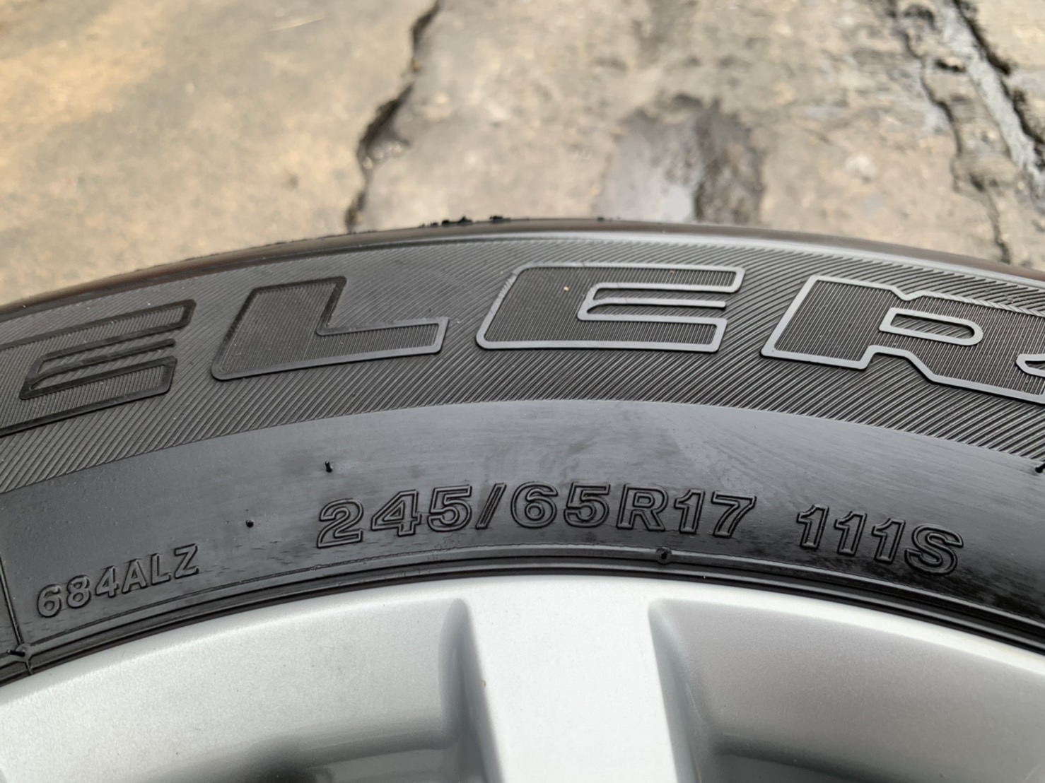 ล้อแม็ก Mitsu Pajero ก้านวาย ขอบ 17 พร้อมยาง 245-65-17 Bridgestone ปลายปี 17 ล้อแม็ก Mitsu Pajero ก้านวาย ขอบ 17 พร้อมยาง 245-65-17 Bridgestone ปลายปี 17