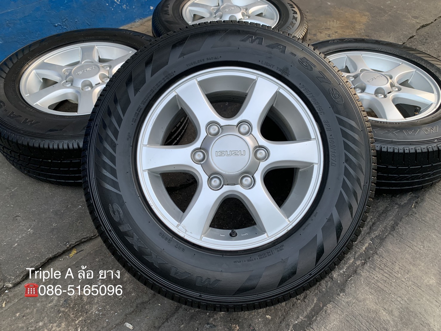 ล้อแม็ก ISUZU D-MAX Platinum ขอบ 15 พร้อมยาง 215-70-15 Maxxis ปี 17 สภาพดี ยางสวย