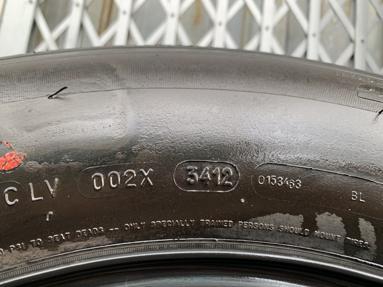 ล้ออะไหล่ 6รู139 ขอบ 17 แถมยาง 265-65-17 Michelin ปี 12 ล้ออะไหล่ 6รู139 ขอบ 17 แถมยาง 265-65-17 Michelin ปี 12