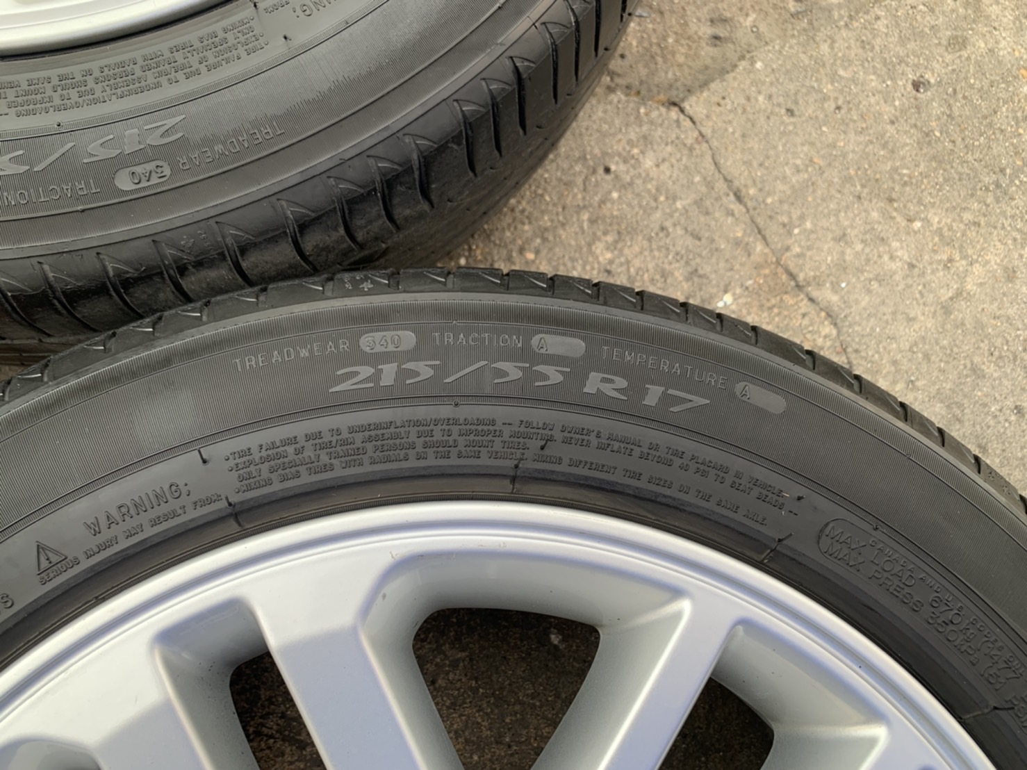ล้อแม็ก Toyota Fortuner BMC ขอบ17 พร้อมยาง 215-55-17 Michelin ปี 17 ใส่กับ รถตู้ Commuter ได้เลย