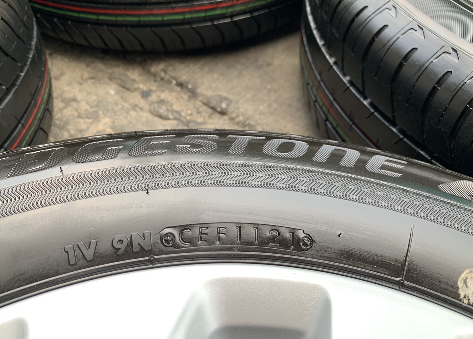 ล้อแม็กป้ายแดง Nissan Almera รุ่นใหม่ล่าสุด ขอบ 15 พร้อมยางใหม่ป้ายแดง 195-65-15 Bridgestone ปี 21 ใหม่กริ๊บๆ ล้อแม็กป้ายแดง Nissan Almera รุ่นใหม่ล่าสุด ขอบ 15 พร้อมยางใหม่ป้ายแดง 195-65-15 Bridgestone ปี 21 ใหม่กริ๊บๆ