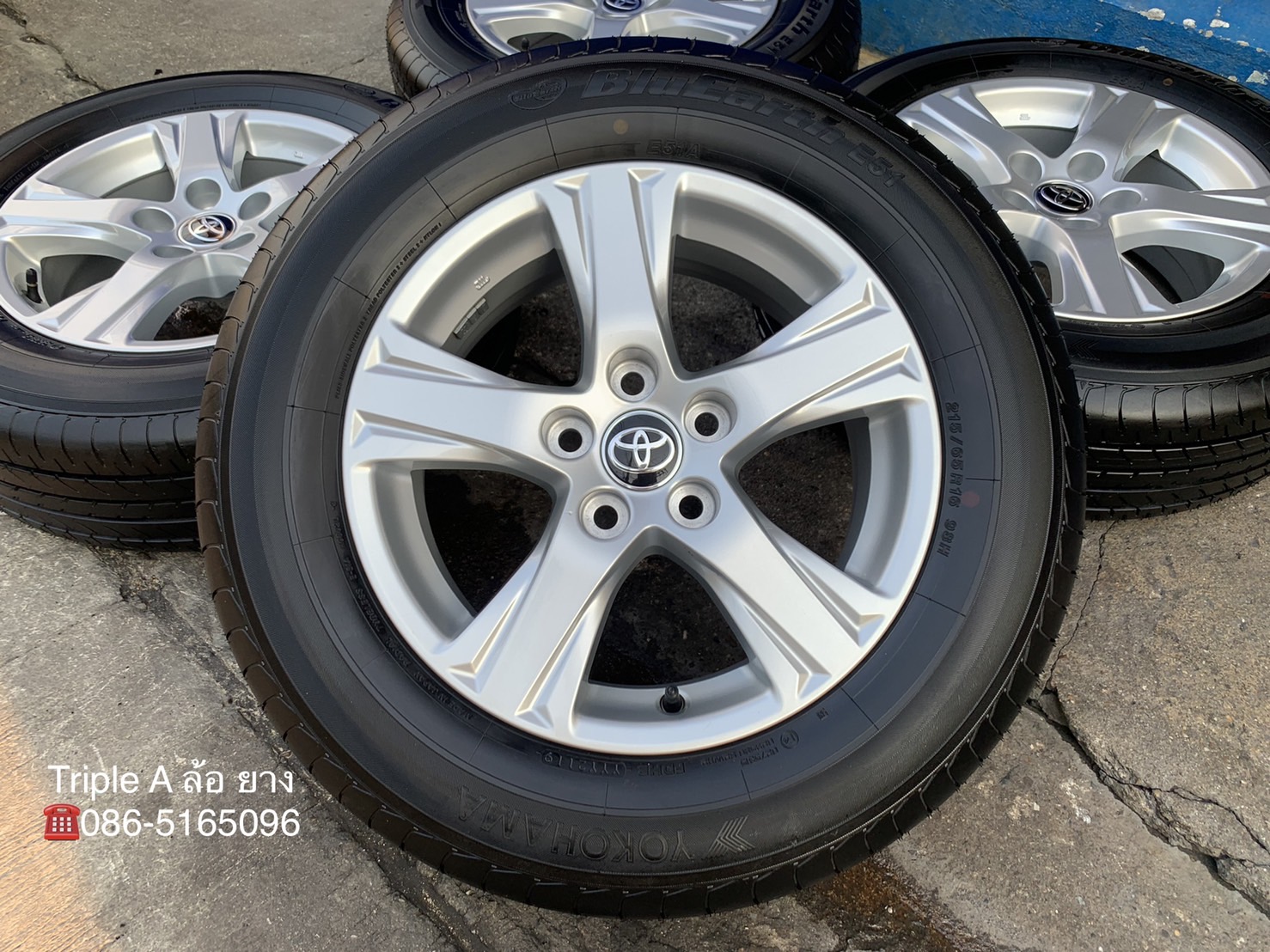 ล้อแม็กป้ายแดง 5รู114 Toyota Alphard ขอบ 16 พร้อมยางป้ายแดง 215-65-16 Yokohama ปี 19