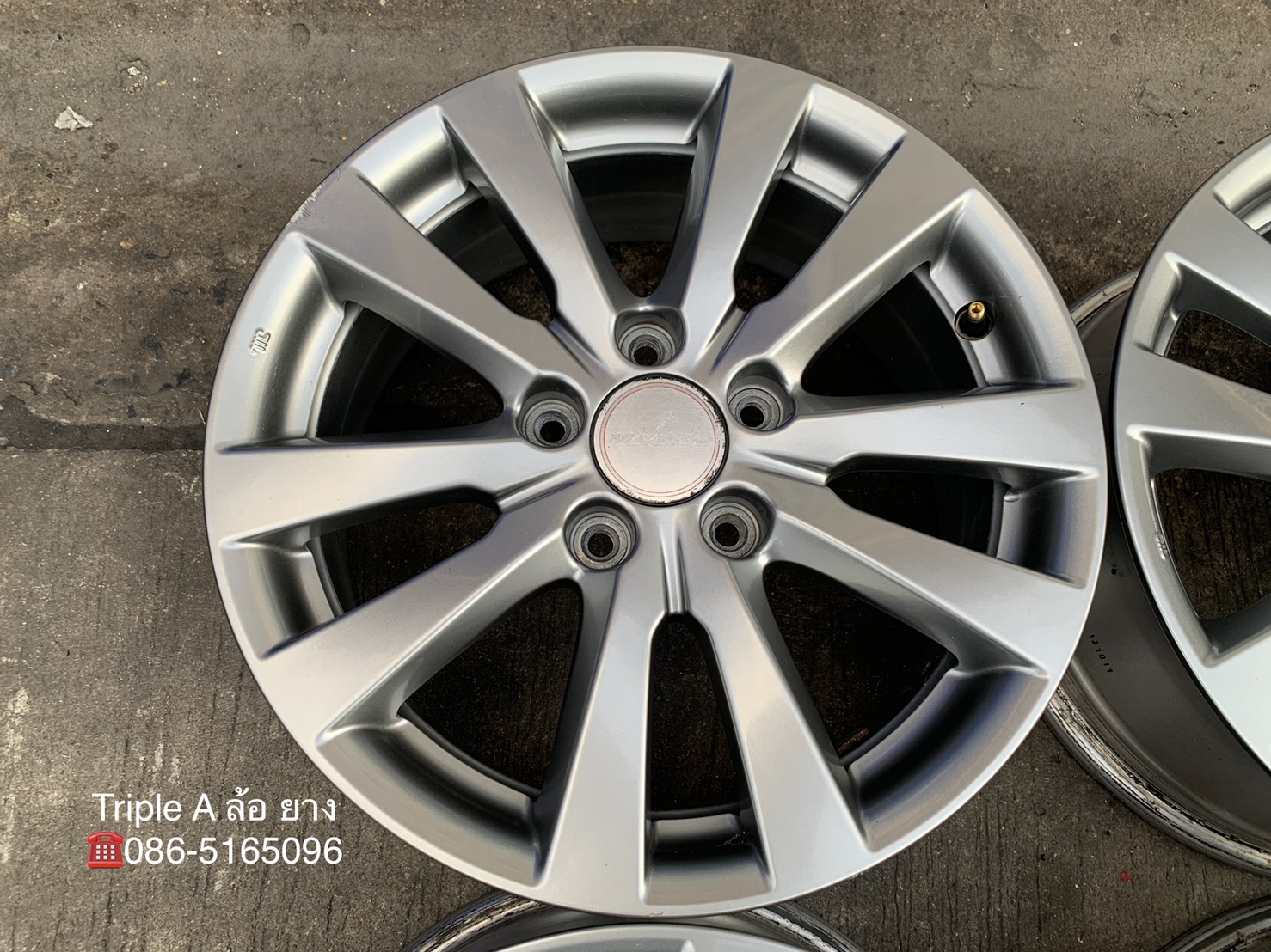 ล้อแม็ก 5รู114 Honda Civic FB ขอบ 16 สีเทา ใส่กับ Honda 5รู ได้ทุกรุ่น ล้อแม็ก 5รู114 Honda Civic FB ขอบ 16 สีเทา ใส่กับ Honda 5รู ได้ทุกรุ่น