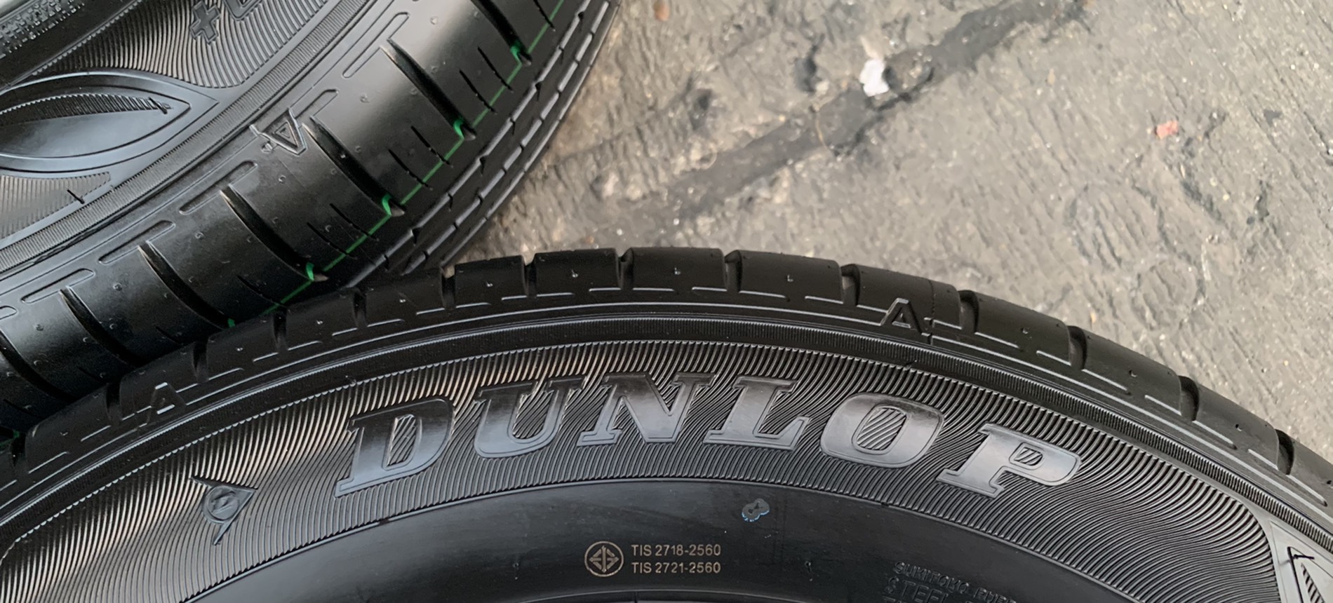 ยางใหม่ป้ายแดง 195-65-15 Dunlop ปลายปี 20 ใหม่ยกห้าง สวยกริ๊บ