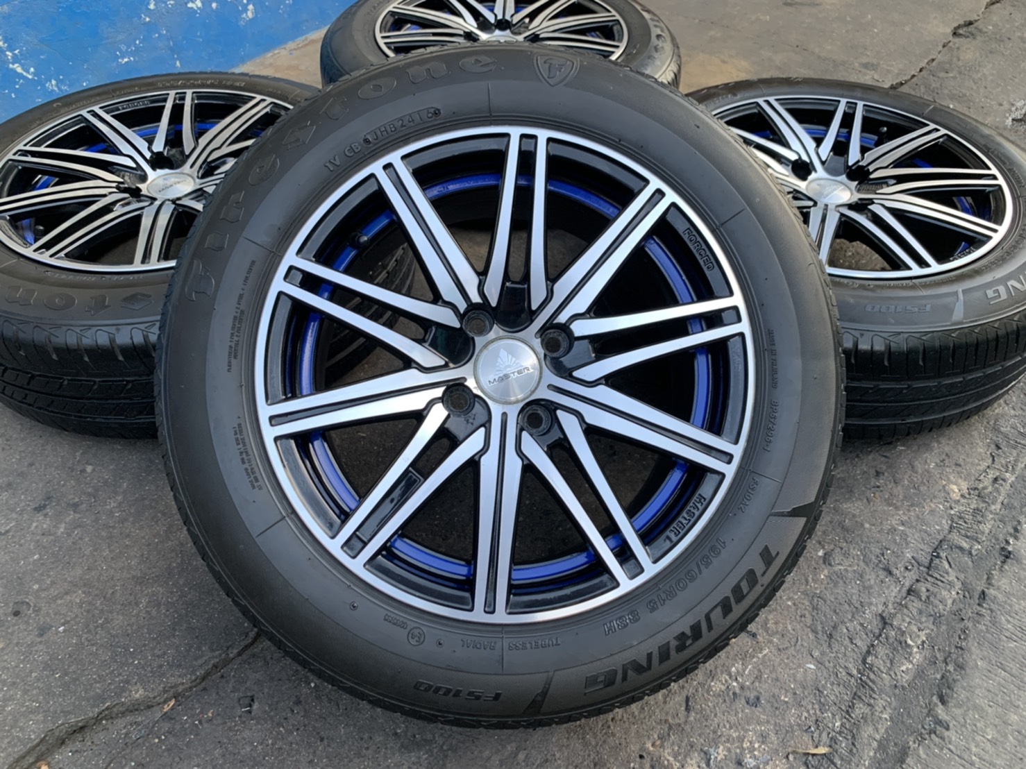 ล้อแม็ก 4รู100 MASTER FORCED ขอบ 15 แถมยาง 195-60-15 Firestone ปี 16 สภาพดี ล้อแม็ก 4รู100 MASTER FORCED ขอบ 15 แถมยาง 195-60-15 Firestone ปี 16 สภาพดี