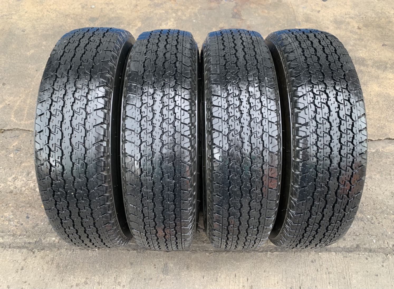 ล้อแม็ก 6รู114 Nissan Navara NP300 (ตัวเตี้ย) ขอบ 16 พร้อมยาง 205R16 Bridgestone ปี 18 ล้อแม็ก 6รู114 Nissan Navara NP300 (ตัวเตี้ย) ขอบ 16 พร้อมยาง 205R16 Bridgestone ปี 18