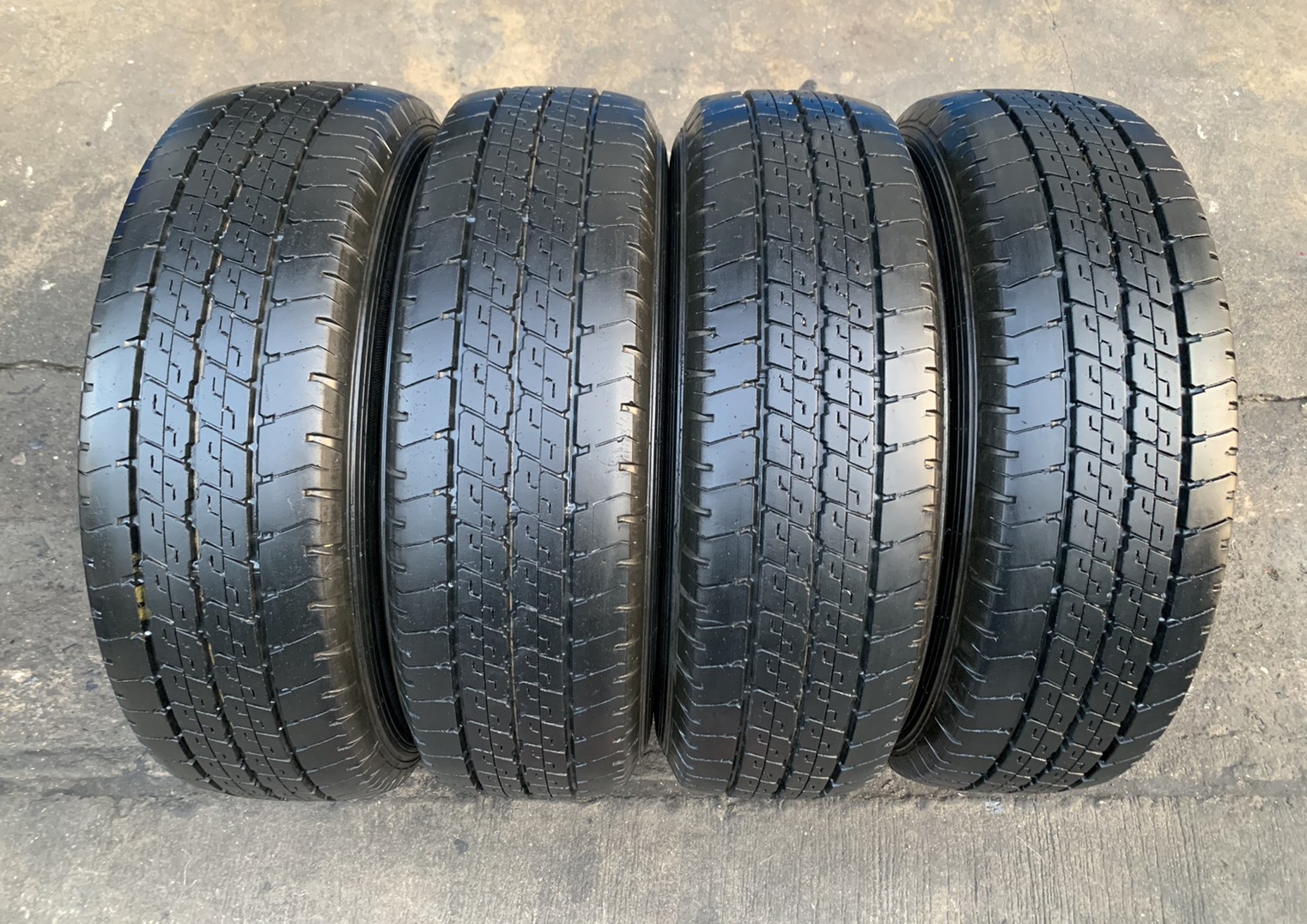 ล้อแม็ก 5รู114 Mitsu Triton ลายใหม่ ขอบ 15 พร้อมยาง 215-70-15 Dunlop ปี 17 ล้อแม็ก 5รู114 Mitsu Triton ลายใหม่ ขอบ 15 พร้อมยาง 215-70-15 Dunlop ปี 17