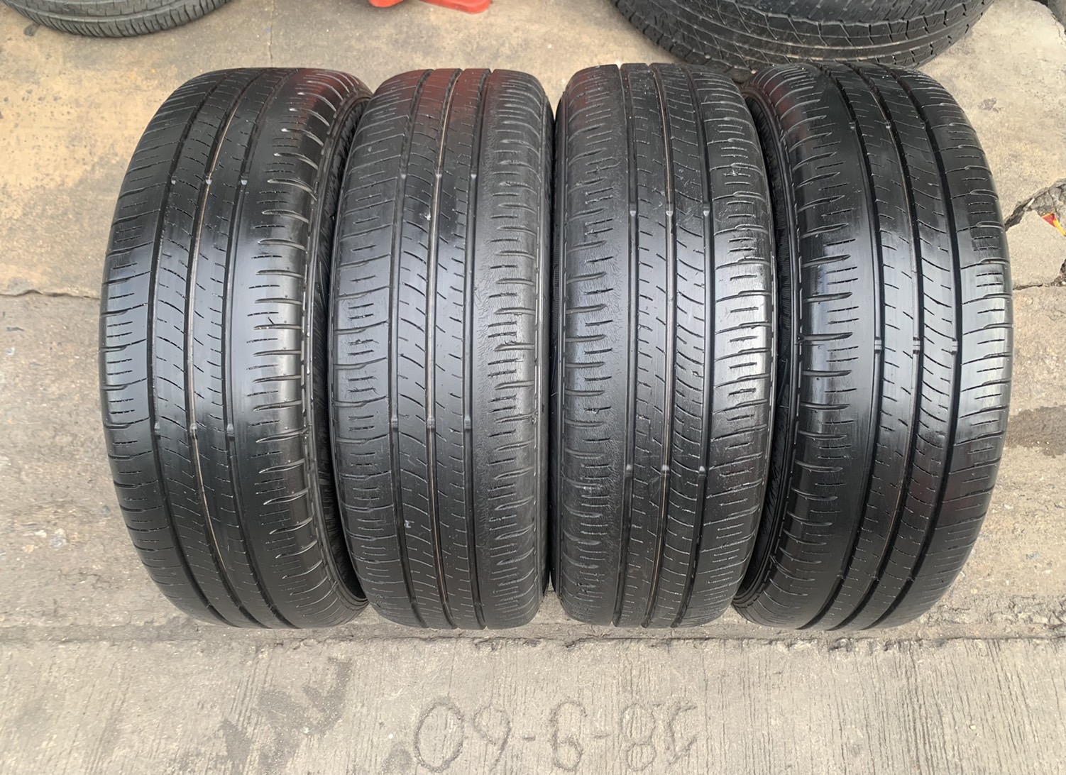 ล้อแม็ก Toyota Yaris ขอบ 15 พร้อมยาง 185-65-15 Dunlop ปลายปี 17 ล้อแม็ก Toyota Yaris ขอบ 15 พร้อมยาง 185-65-15 Dunlop ปลายปี 17