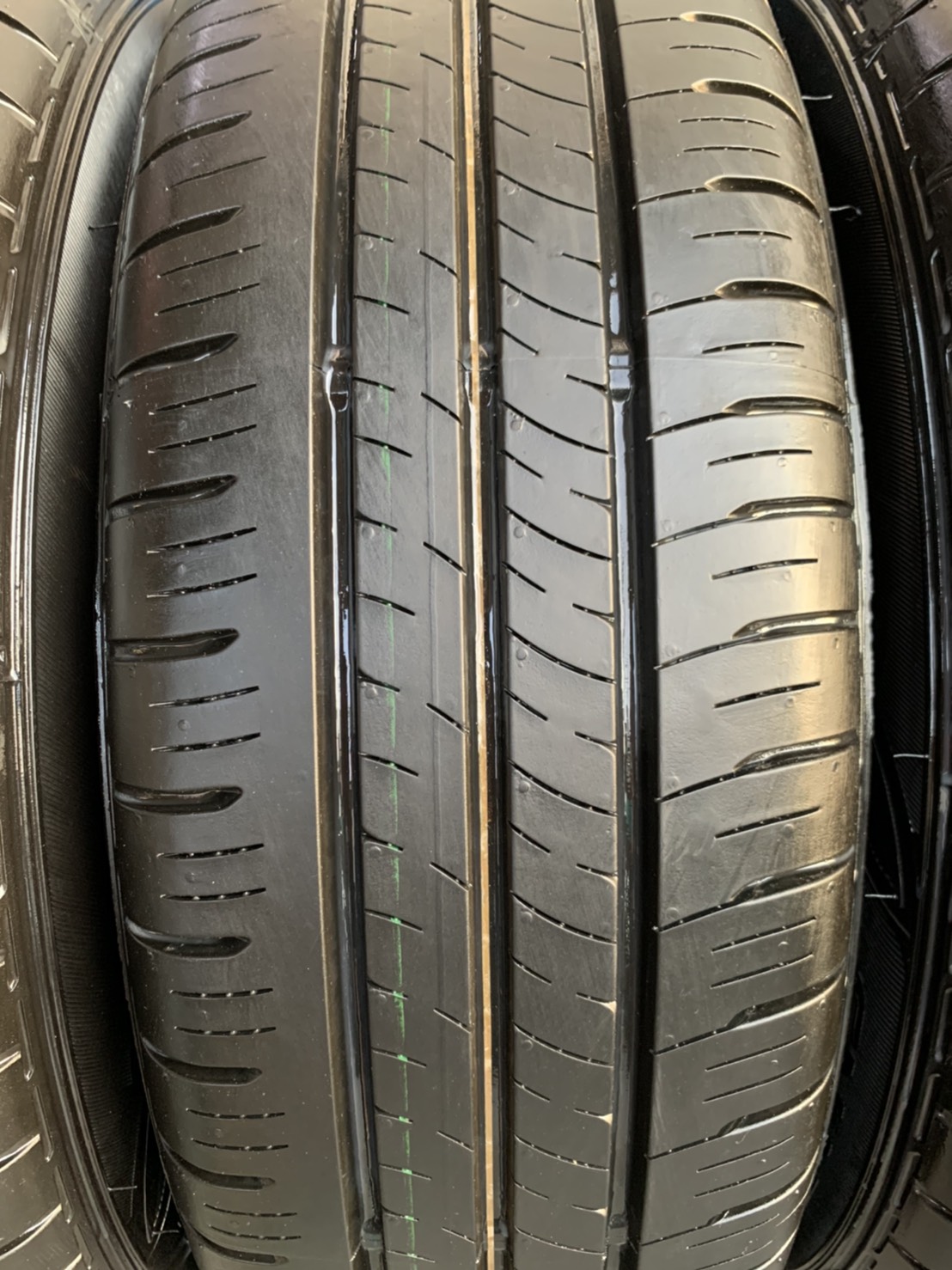ล้อแม็กป้ายแดง Mazda 2 Skyactiv ขอบ 15 สีดำ มิดไนท์ พร้อมยางป้ายแดง 185-65-15 Dunlop ปี 20 สวยกริ๊บ