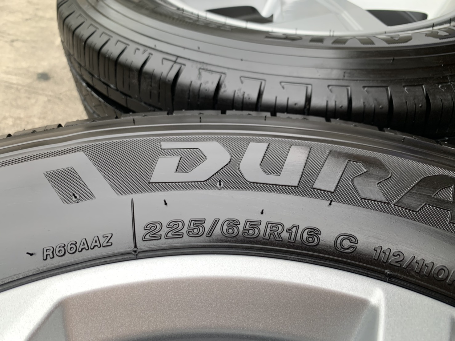 ล้อแม็กป้ายแดง Mitsu Triton รุ่นใหม่ล่าสุด ขอบ 16 พร้อมยางใหม่ป้ายแดง 225-65-16 Bridgestone ปี 21 สวยกริ๊บ ล้อแม็กป้ายแดง Mitsu Triton รุ่นใหม่ล่าสุด ขอบ 16 พร้อมยางใหม่ป้ายแดง 225-65-16 Bridgestone ปี 21 สวยกริ๊บ