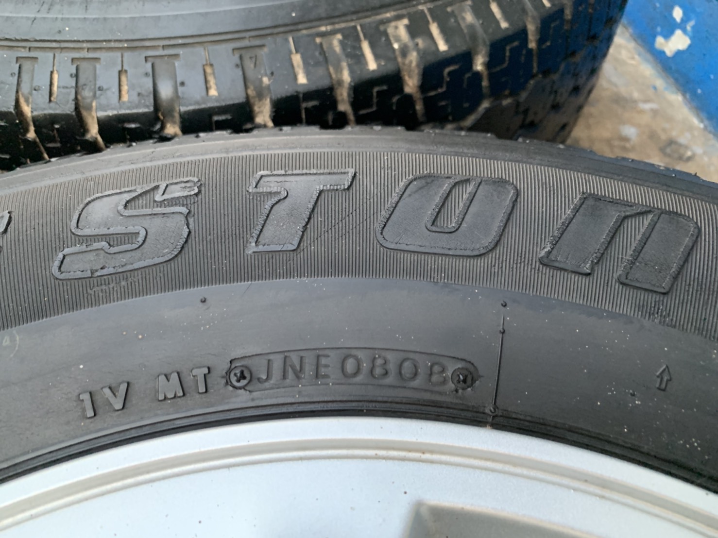 ล้อแม็ก ISUZU D-Max ขอบ 16 แถมยาง 245-70-16 Bridgestone ล้อแม็ก ISUZU D-Max ขอบ 16 แถมยาง 245-70-16 Bridgestone