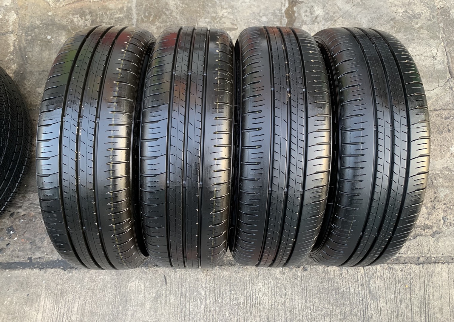 ล้อแม็กป้ายแดง Toyota Yaris Ativ รุ่นใหม่ล่าสุด ขอบ 15 พร้อมยางป้ายแดง 185-60-15 Dunlop ปลายปี 20 สว ล้อแม็กป้ายแดง Toyota Yaris Ativ รุ่นใหม่ล่าสุด ขอบ 15 พร้อมยางป้ายแดง 185-60-15 Dunlop ปลายปี 20 สว