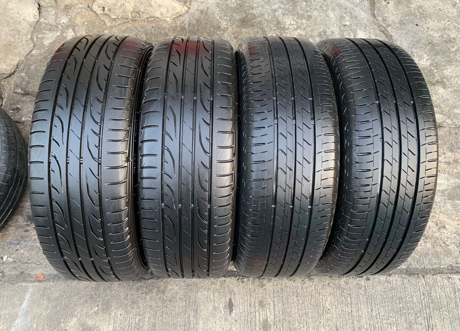 ล้อแม็ก Suzuki Ciaz RS ขอบ 16 พร้อมยาง 195-55-16 Bridgestone ปี 17 ล้อแม็ก Suzuki Ciaz RS ขอบ 16 พร้อมยาง 195-55-16 Bridgestone ปี 17