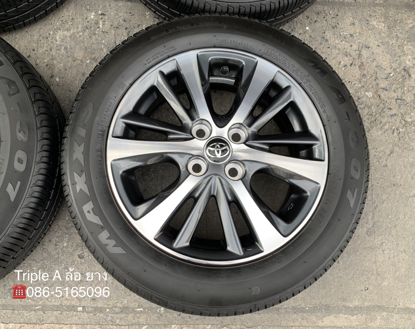 ล้อแม็ก Toyota Yaris Ativ ขอบ 15 เทาหน้าเงา พร้อมยาง 175-65-15 Maxxis ปี 19 สวยๆ ล้อแม็ก Toyota Yaris Ativ ขอบ 15 เทาหน้าเงา พร้อมยาง 175-65-15 Maxxis ปี 19 สวยๆ