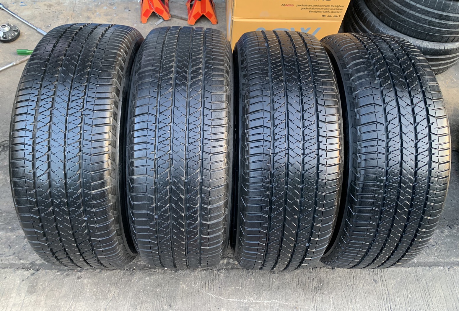 ล้อแม็ก Mitsu Pajero Sport ขอบ 18 พร้อมยาง 265-60-18 Bridgestone ปลายปี 16 ล้อแม็ก Mitsu Pajero Sport ขอบ 18 พร้อมยาง 265-60-18 Bridgestone ปลายปี 16