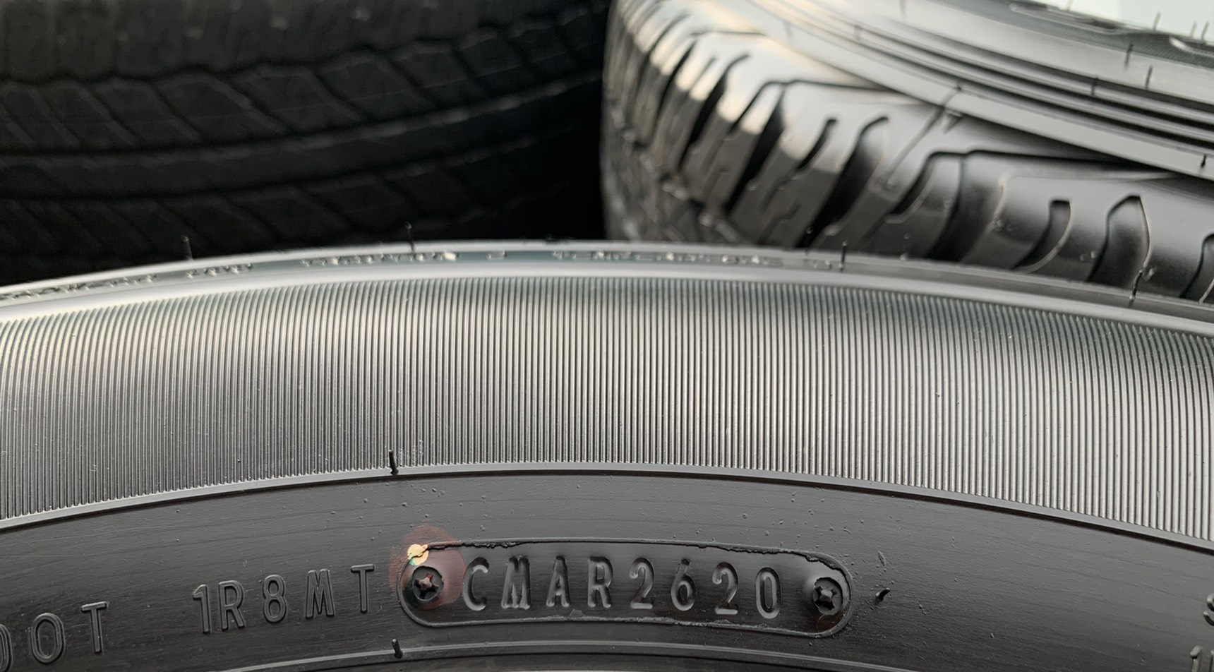 ยางป้ายแดง 245-70-16 Dunlop ปี 20 สวยกริ๊บๆ