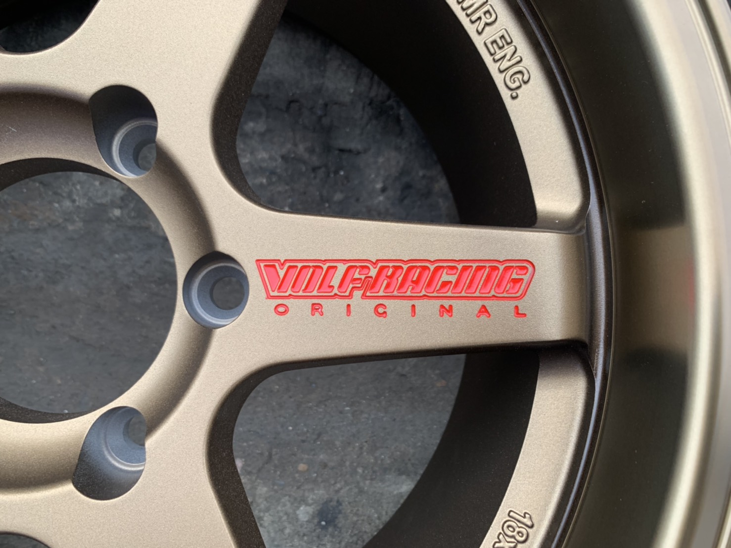 ล้อแม็กใหม่ 6รู139 TE37 หยอดแดง ขอบ 18 งาน Emotion-R สวยกริ๊บๆ ล้อแม็กใหม่ 6รู139 TE37 หยอดแดง ขอบ 18 งาน Emotion-R สวยกริ๊บๆ