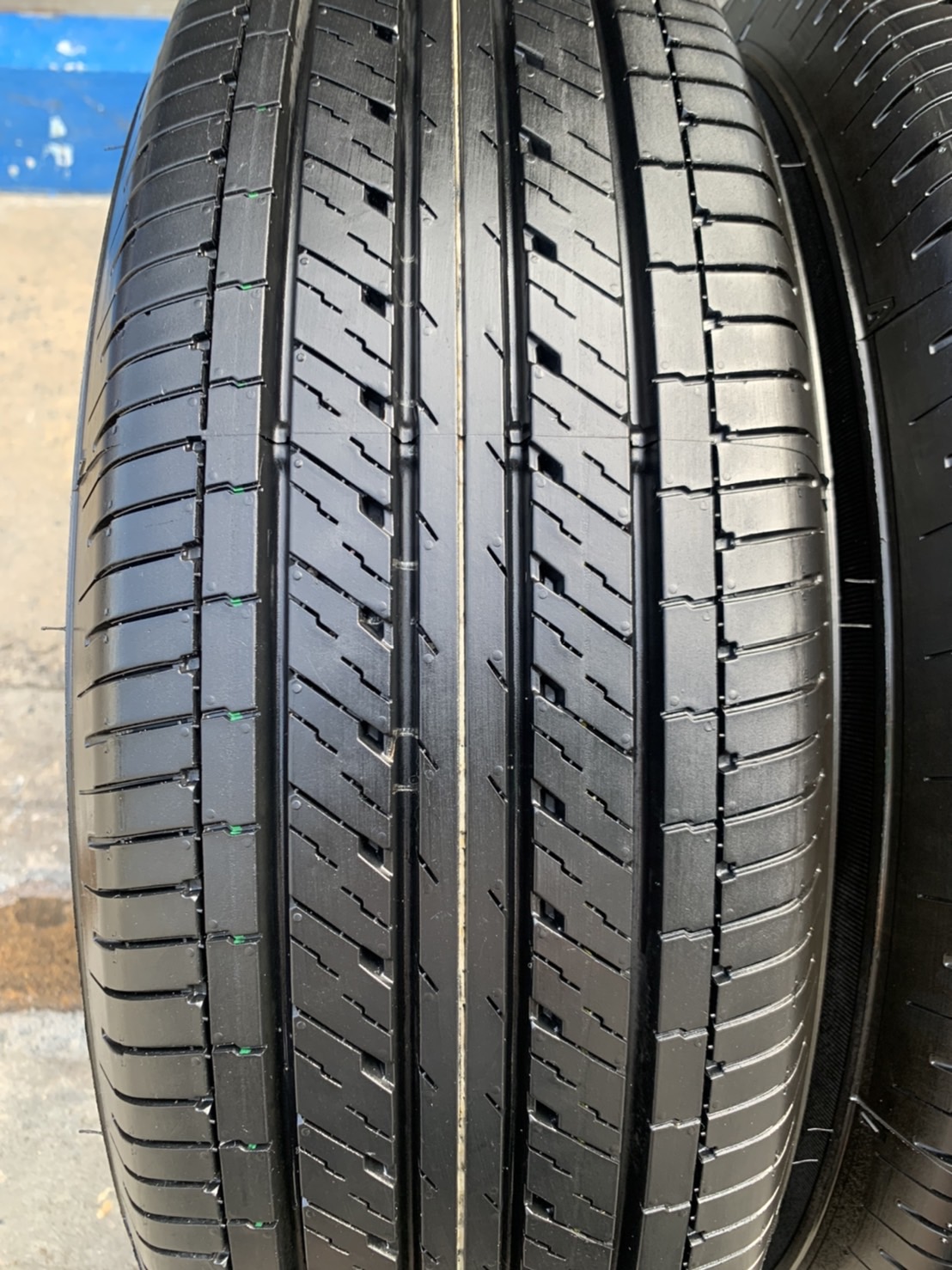 ล้อแม็กป้ายแดง 5รู114 Toyota Revo ขอบ 16 พร้อมยางป้ายแดง 215-65-16 Dunlop ปลายปี 21
