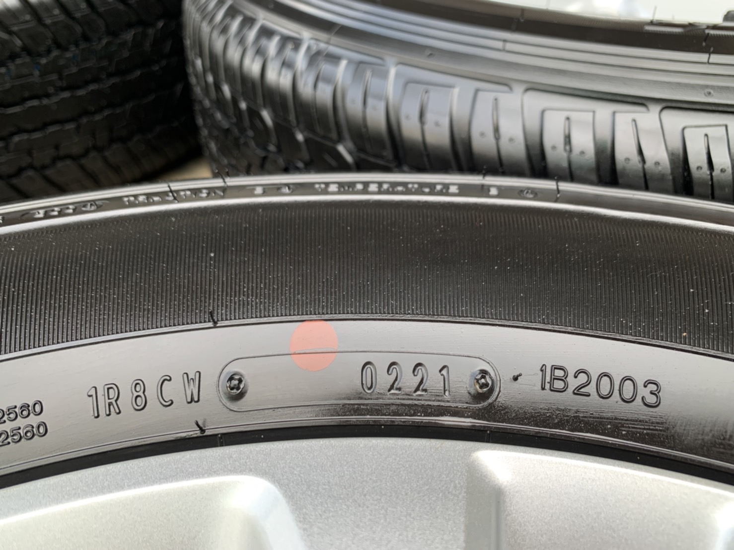 ล้อแม็กป้ายแดง ISUZU MU-X รุ่นใหม่ล่าสุด ขอบ 17 พร้อมยางป้ายแดง 255-65-17 Dunlop ปี 21 สวยกริ๊บ ล้อแม็กป้ายแดง ISUZU MU-X รุ่นใหม่ล่าสุด ขอบ 17 พร้อมยางป้ายแดง 255-65-17 Dunlop ปี 21 สวยกริ๊บ