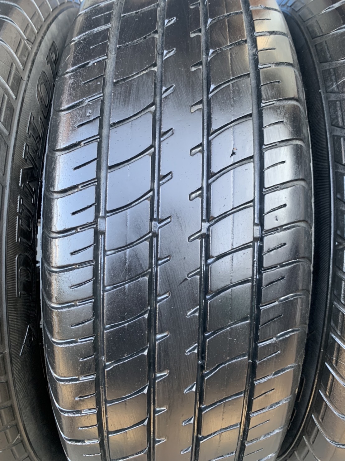 ล้อแม็ก Toyota Vios รุ่น 12 ก้าน ขอบ 15 สีรมดำ พร้อมยาง 185-60-15 Dunlop ปลายปี 18