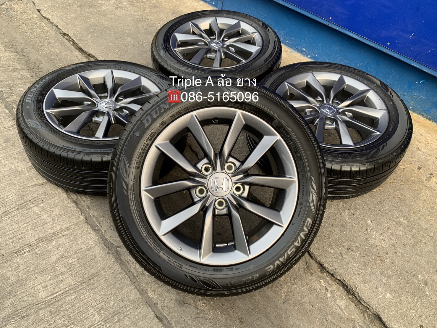 ล้อแม็ก Honda Civic FC รุ่นใหม่ล่าสุด ขอบ 16 สีเทากัน พร้อมยาง 215-55-16 Dunlop ปลายปี 19 สวยๆ