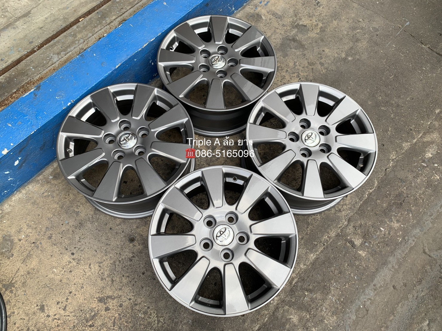 ล้อแม็ก Toyota Camry ขอบ 16 สีเทากัน ล้อแม็ก Toyota Camry ขอบ 16 สีเทากัน