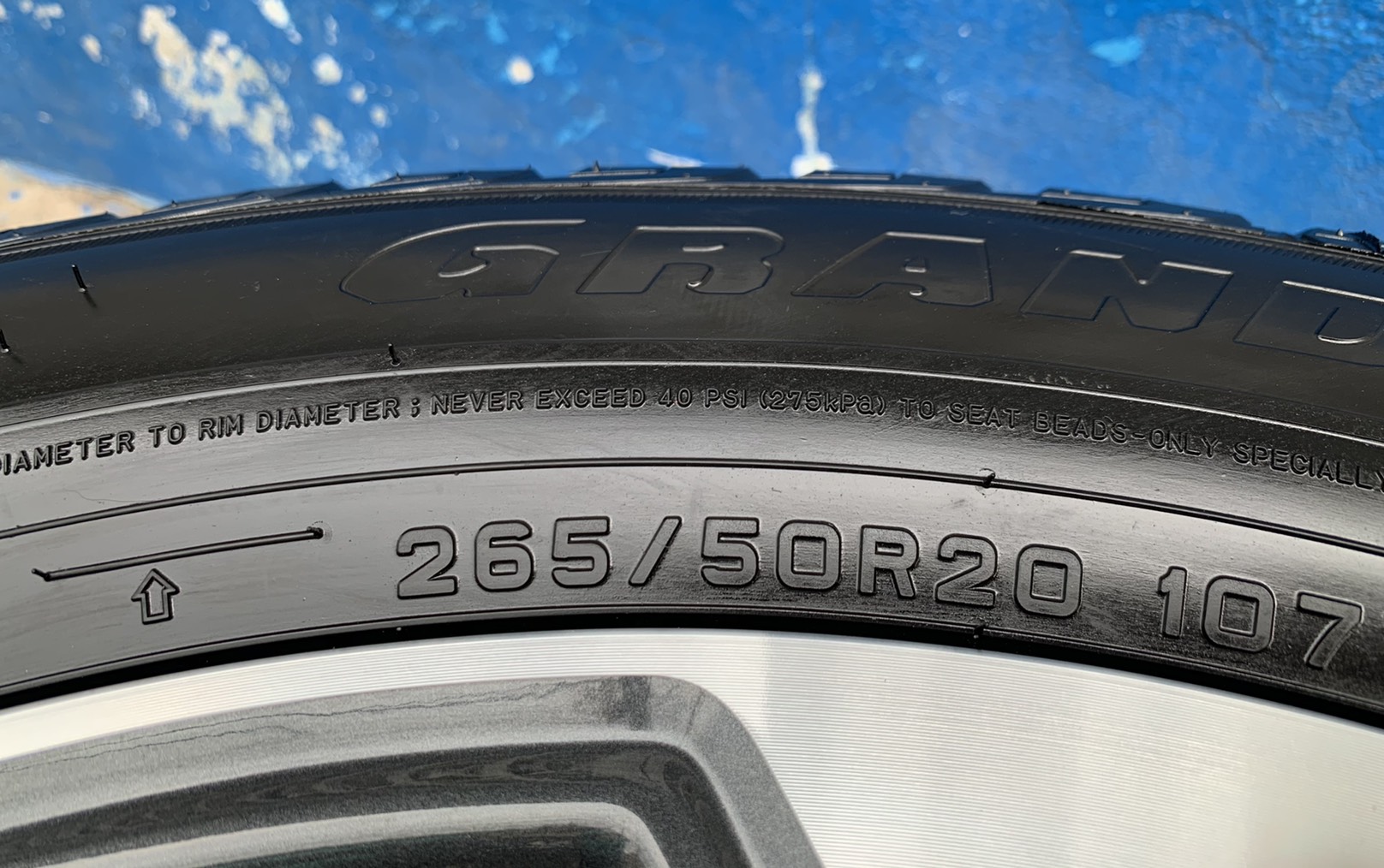 ล้อแม็กป้ายแดง New Toyota Fortuner Legender รุ่นใหม่ล่าสุด ขอบ 20 พร้อมยางป้ายแดง 265-50-20 Dunlop ปลายปี 20 ล้อแม็กป้ายแดง New Toyota Fortuner Legender รุ่นใหม่ล่าสุด ขอบ 20 พร้อมยางป้ายแดง 265-50-20 Dunlop ปลายปี 20