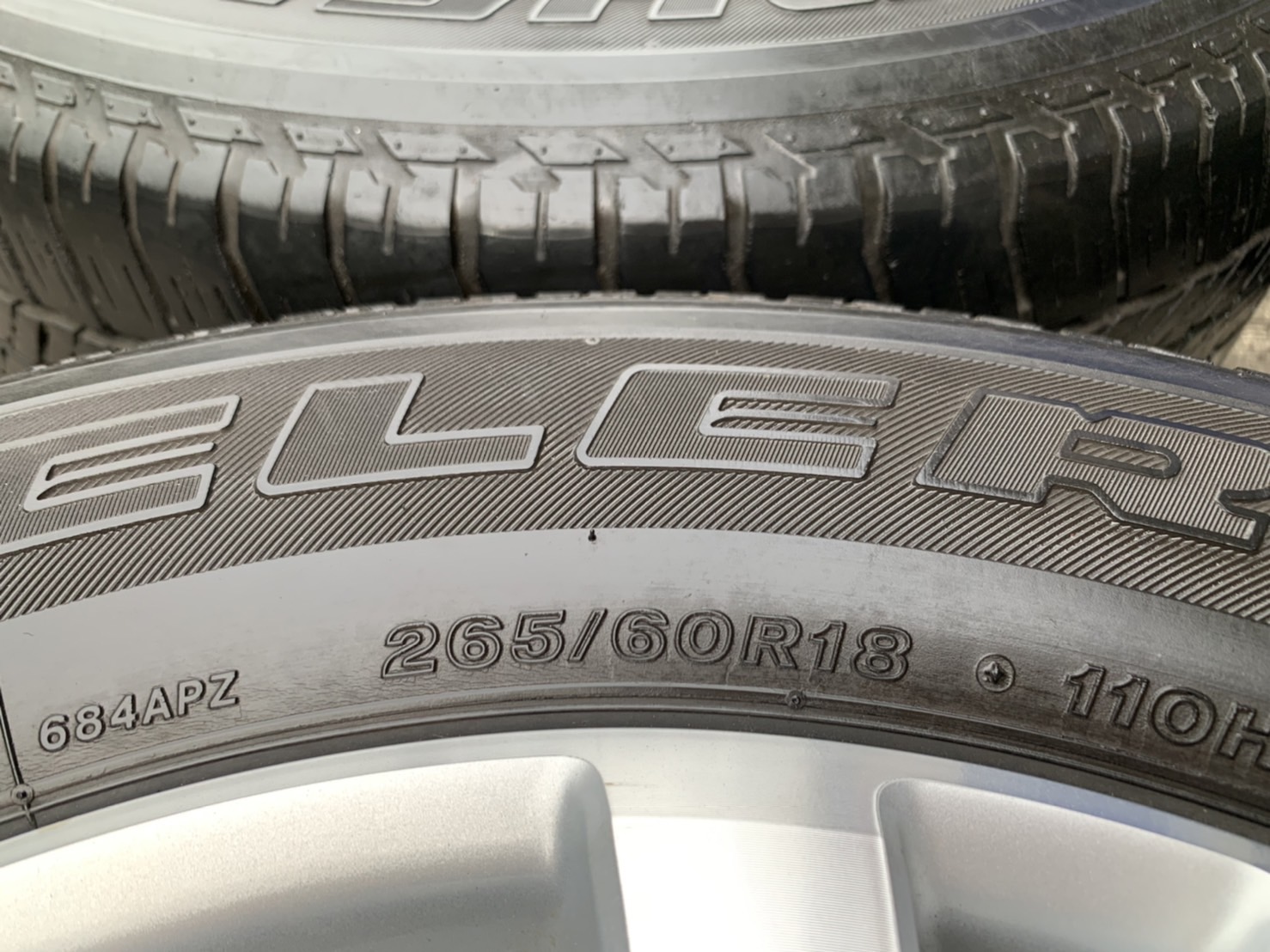 ล้อแม็ก Ford Ranger Wildtrak Limited ขอบ 18 แถมยาง 265-60-18 Bridgestone ปลายปี 15 ล้อแม็ก Ford Ranger Wildtrak Limited ขอบ 18 แถมยาง 265-60-18 Bridgestone ปลายปี 15
