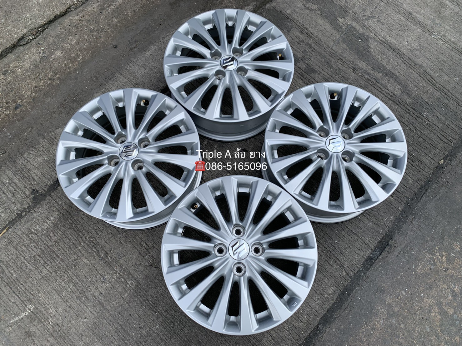 ล้อแม็ก Suzuki Ciaz ขอบ 15 สภาพสวยๆ ล้อแม็ก Suzuki Ciaz ขอบ 15 สภาพสวยๆ