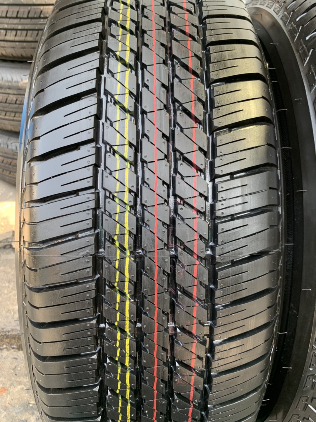 ยางใหม่ป้ายแดง 255-65-17 Bridgestone ปี 21 ใหม่ยกห้าง สวยกริ๊บ