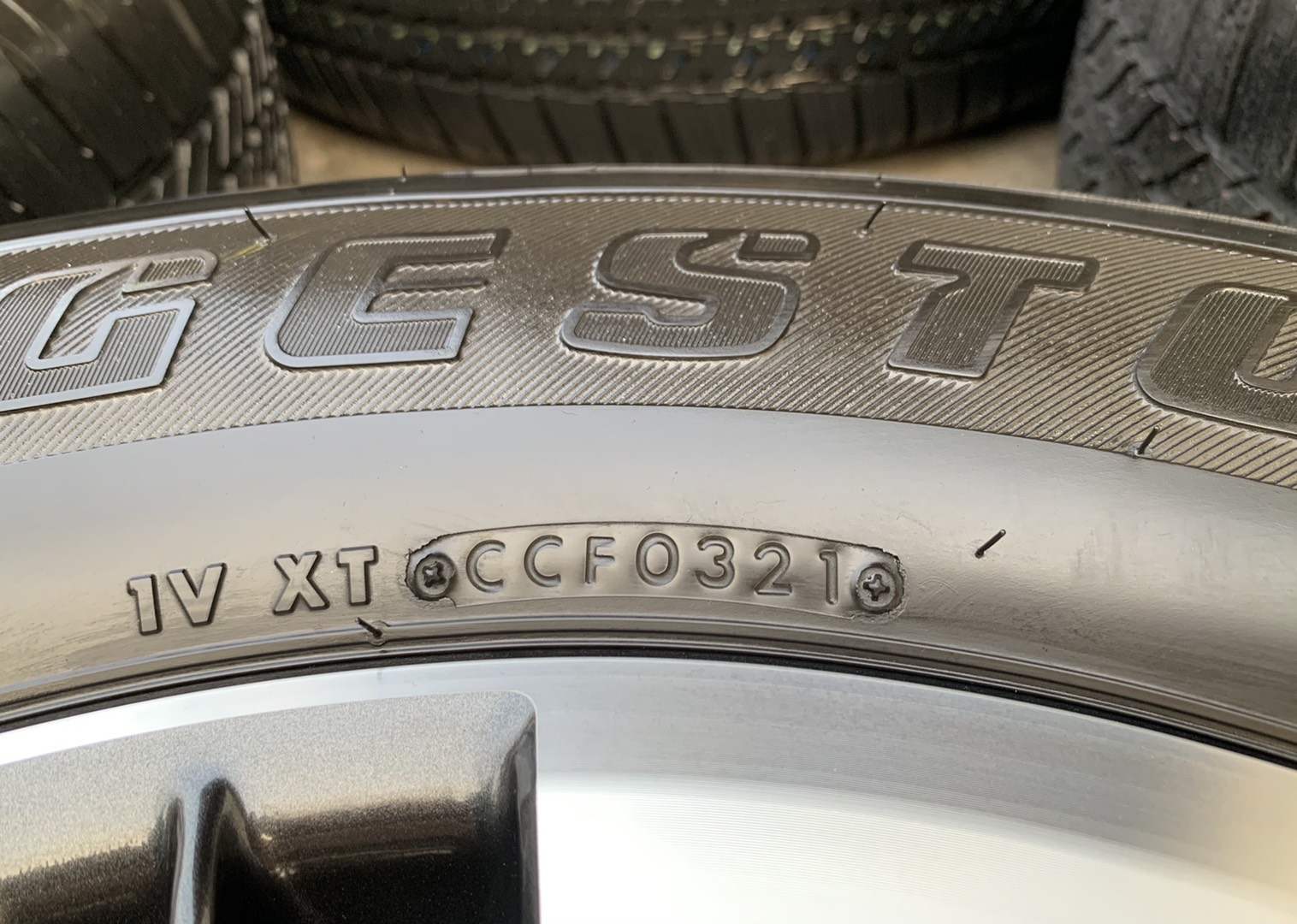 ล้อแม็กป้ายแดง All New ISUZU D-Max รุ่นใหม่ล่าสุด ขอบ 18 ดำหน้าเงา พร้อมยางป้ายแดง 265-60-18 Bridgestone ปี 21 ล้อแม็กป้ายแดง All New ISUZU D-Max รุ่นใหม่ล่าสุด ขอบ 18 ดำหน้าเงา พร้อมยางป้ายแดง 265-60-18 Bridgestone ปี 21