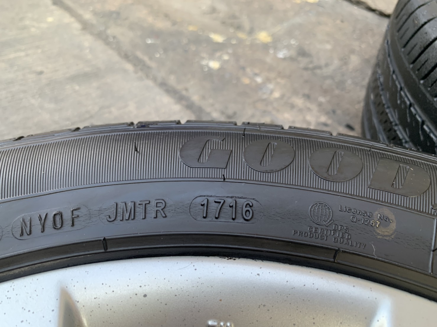 ล้อแม็ก 5รู114 Mazda 3 ขอบ 16 แถมยาง 205-55-16 Goodyear ปี 16 ล้อแม็ก 5รู114 Mazda 3 ขอบ 16 แถมยาง 205-55-16 Goodyear ปี 16