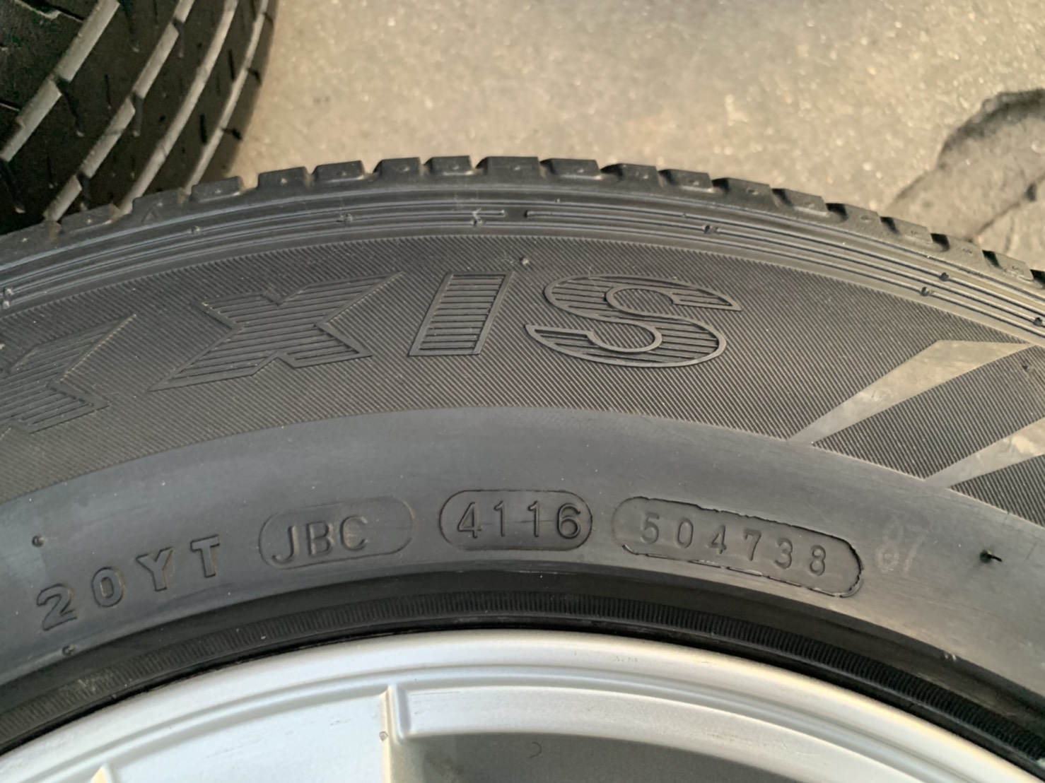 ล้อแม็ก ISUZU D-MAX Platinum ขอบ 15 พร้อมยาง 205-70-15 Maxxis ปลายปี16 สภาพดี ล้อแม็ก ISUZU D-MAX Platinum ขอบ 15 พร้อมยาง 205-70-15 Maxxis ปลายปี16 สภาพดี