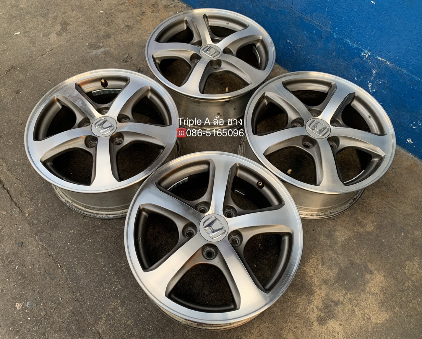 ล้อแม็ก 5รู114 Honda Civic FD ขอบ 15 สีเทาหน้าเงา สภาพดี