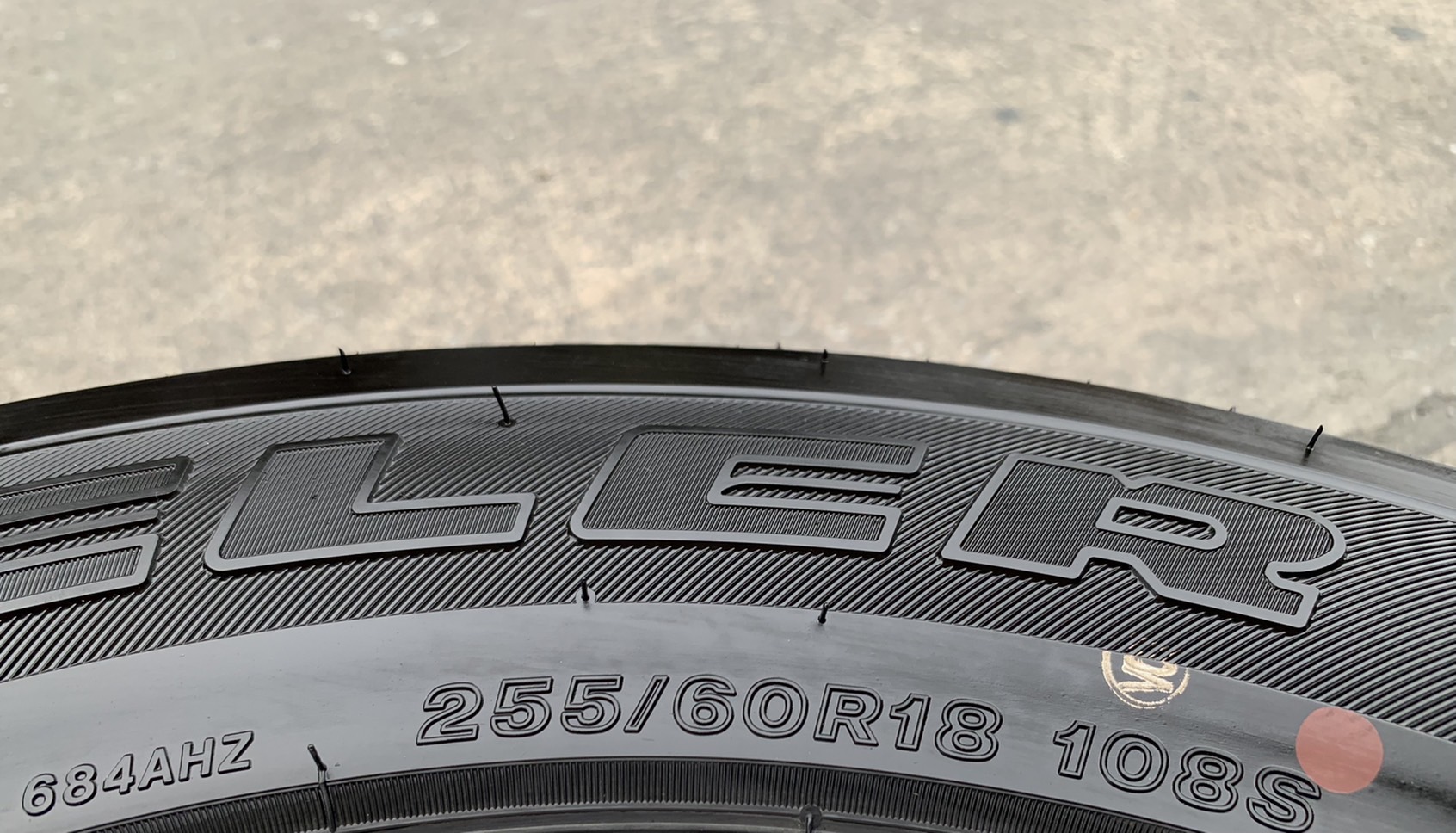 ล้อแม็กป้ายแดง ISUZU MU-X The ONYX รุ่นใหม่ล่าสุด ขอบ 18 พร้อมยางป้ายแดง 255-60-18 Bridgestone ปี 21