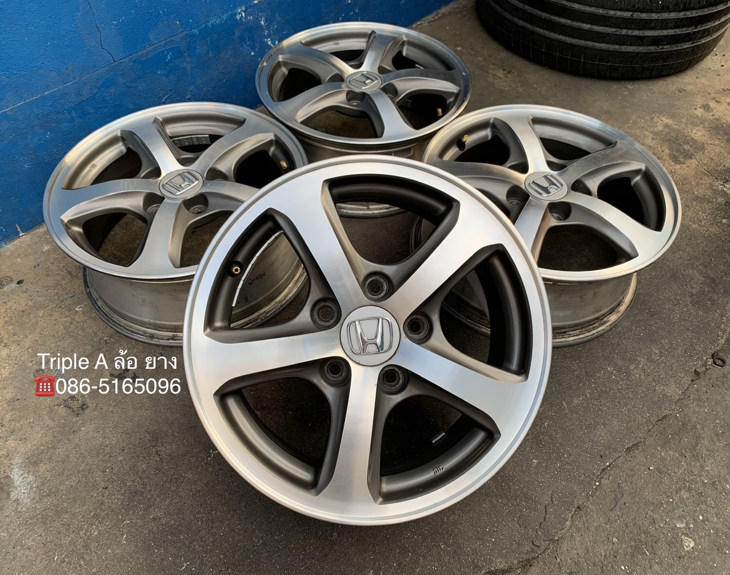 ล้อแม็ก 5รู114 Honda Civic FD ขอบ 15 สีเทาหน้าเงา สภาพดี