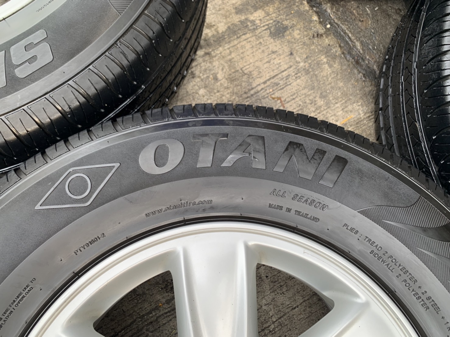 ล้อแม็ก ISUZU D-Max All New ขอบ 16 พร้อมยาง 245-70-16 OTANI ปี 18