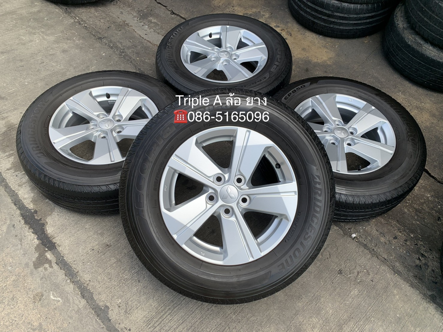 ล้อแม็กป้ายแดง 5รู114 Mitsu Triton รุ่นใหม่ล่าสุด ขอบ 16 พร้อมยาง 215-70-16 Bridgestone ปี 17