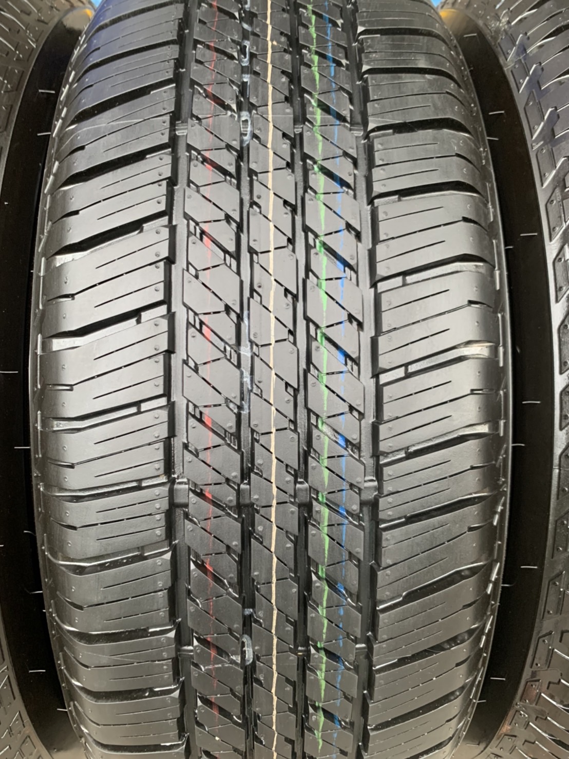 ล้อแม็กป้ายแดง All New ISUZU D-Max V-Cross ขอบ 18 สีดำ พร้อมยางป้ายแดง 265-60-18 Bridgestone ปี 21