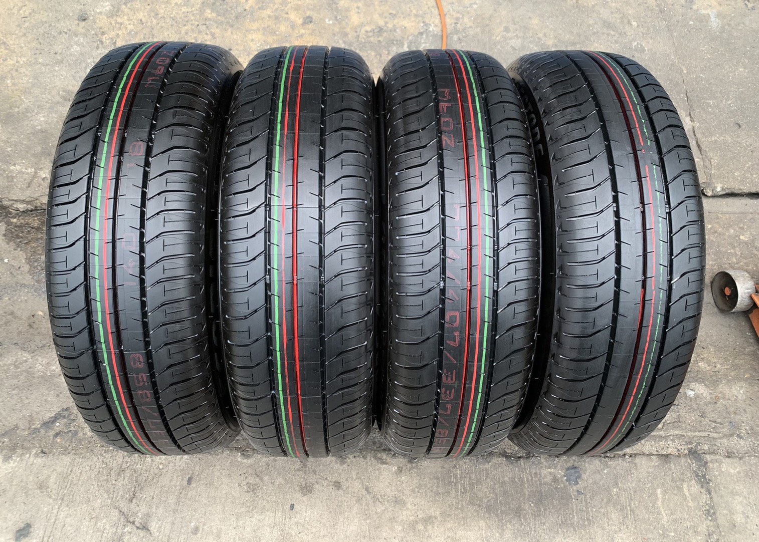 ล้อแม็กป้ายแดง Nissan Almera รุ่นใหม่ล่าสุด ขอบ 15 พร้อมยางใหม่ป้ายแดง 195-65-15 Bridgestone ปี 21 ใหม่กริ๊บๆ ล้อแม็กป้ายแดง Nissan Almera รุ่นใหม่ล่าสุด ขอบ 15 พร้อมยางใหม่ป้ายแดง 195-65-15 Bridgestone ปี 21 ใหม่กริ๊บๆ