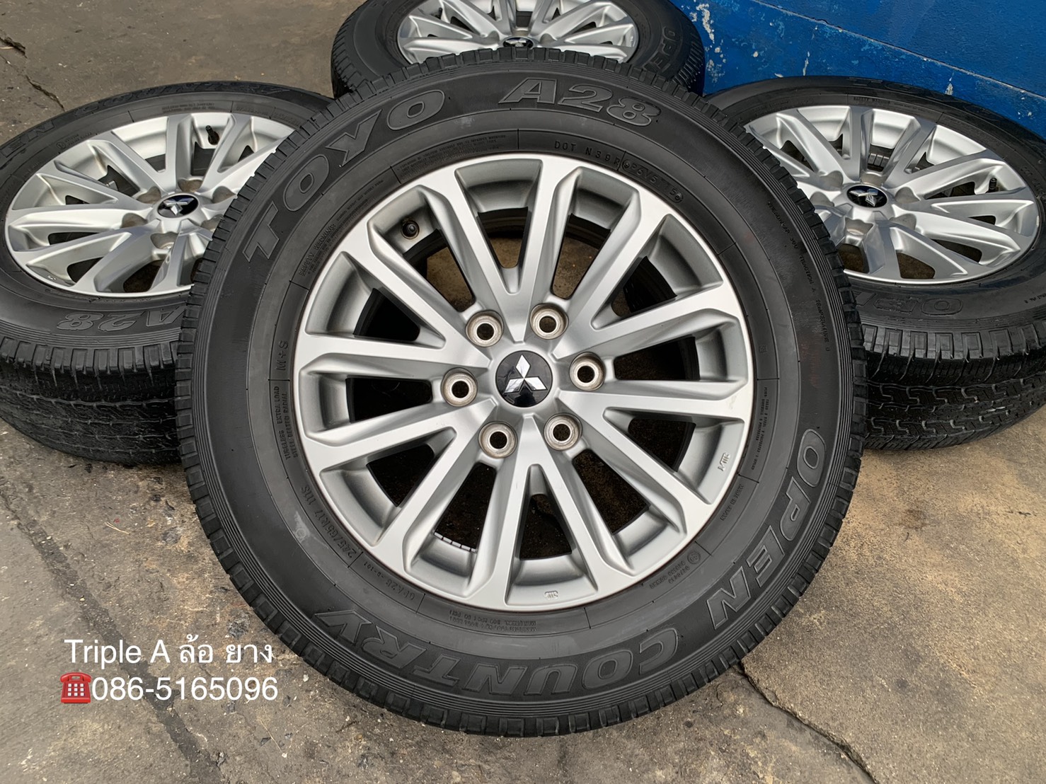 ล้อแม็ก Mitsu Triton Plus ขอบ 17 แถมยาง 245-65-17 TOYO ปลายปี 15