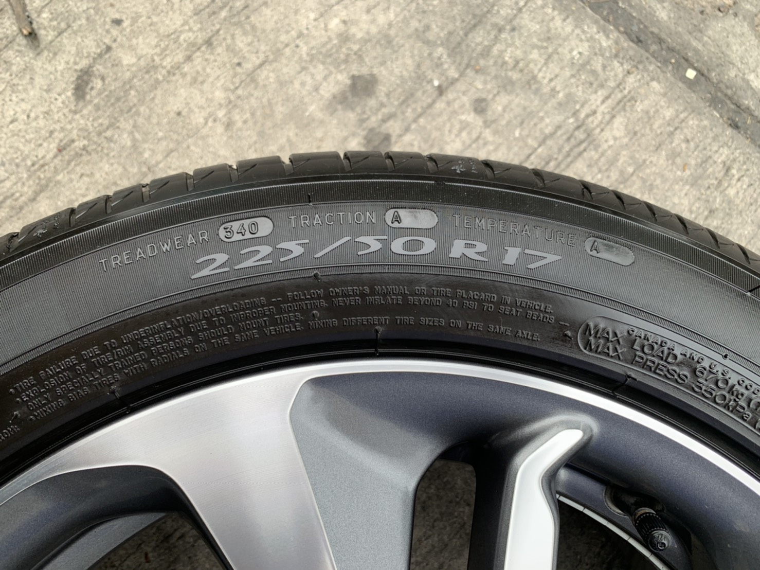 ล้อแม็ก Honda Accord G10 รุ่นใหม่ล่าสุด ขอบ 17 พร้อมยาง 225-50-17 Michelin ปลายปี 19 ล้อแม็ก Honda Accord G10 รุ่นใหม่ล่าสุด ขอบ 17 พร้อมยาง 225-50-17 Michelin ปลายปี 19