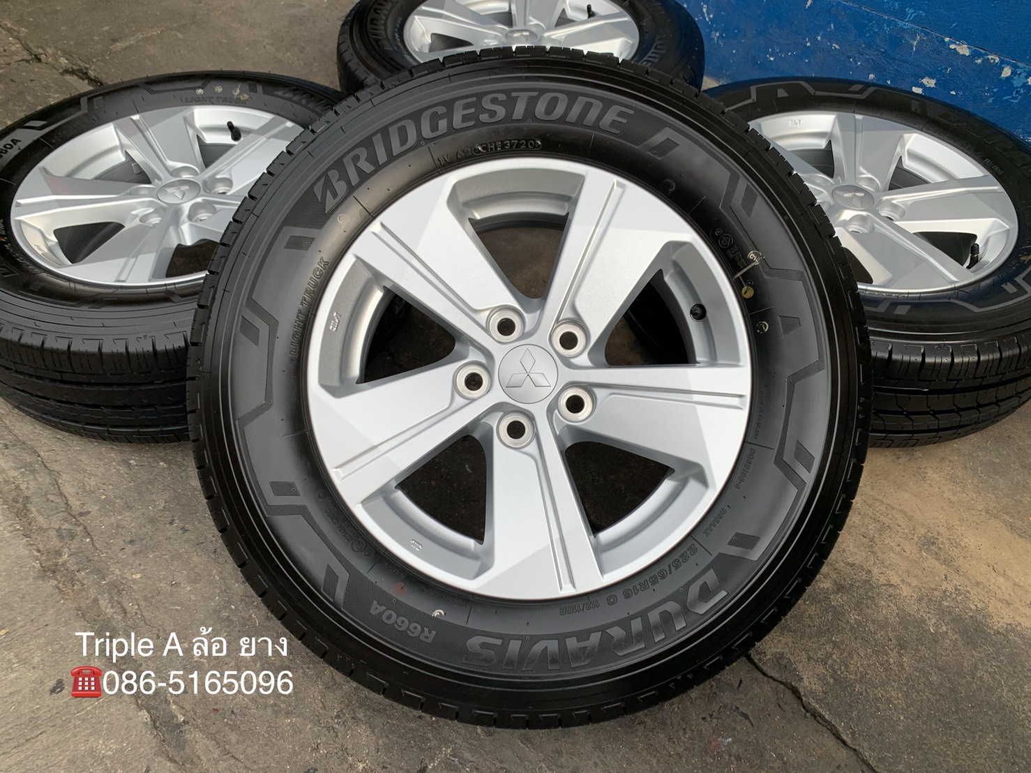 ล้อแม็กป้ายแดง Mitsu Triton รุ่นใหม่ล่าสุด ขอบ 16 พร้อมยางใหม่ป้ายแดง 225-65-16 Bridgestone ปี 20 ให ล้อแม็กป้ายแดง Mitsu Triton รุ่นใหม่ล่าสุด ขอบ 16 พร้อมยางใหม่ป้ายแดง 225-65-16 Bridgestone ปี 20 ให