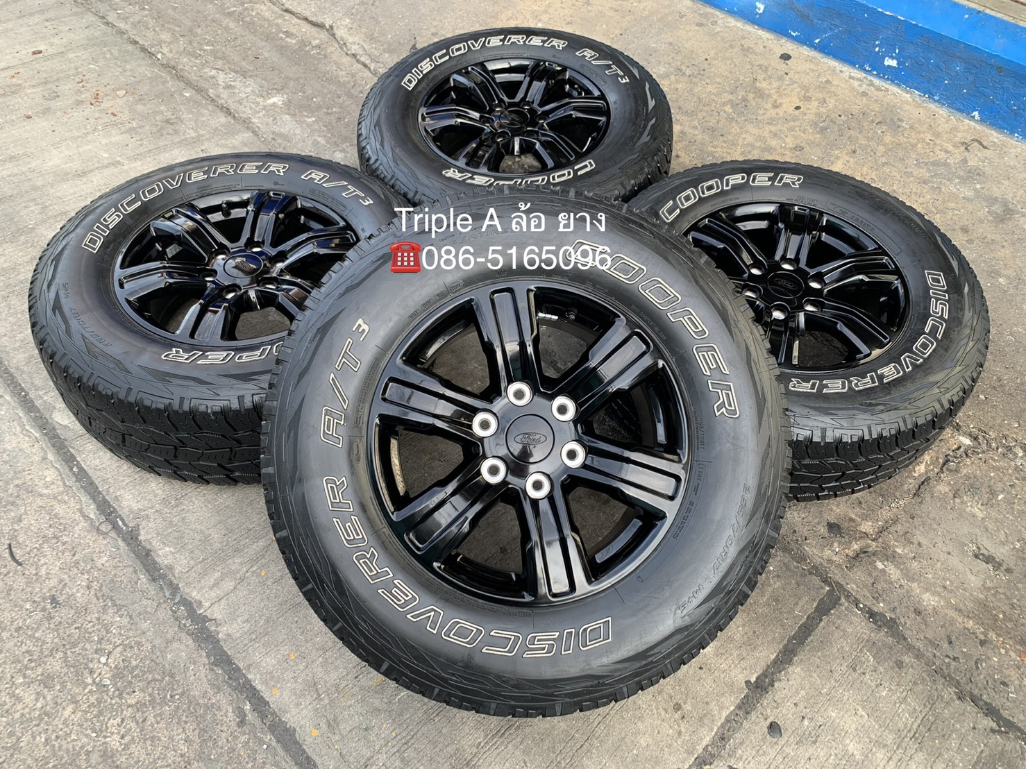 ล้อแม็กป้ายแดง Ford Ranger XLT ขอบ 17 สีดำ พร้อมยาง 265-70-17 COOPER (Made in U.S.A) ปี 17