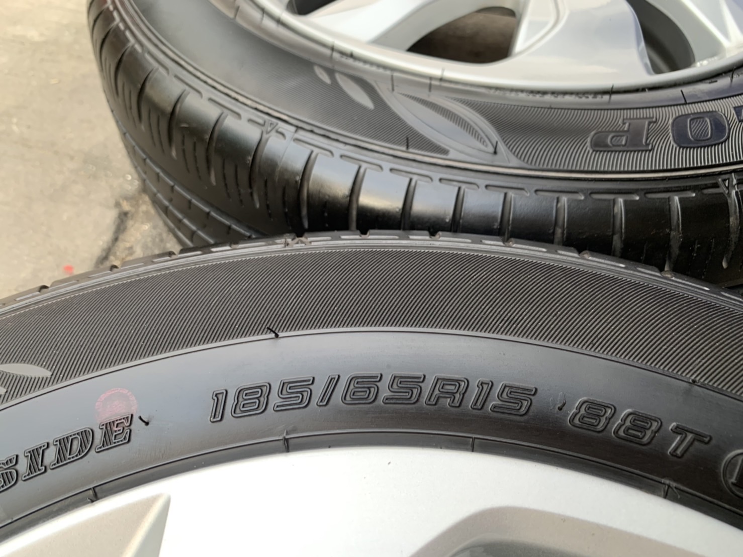 ล้อแม็ก Honda Mobilio ขอบ 15 พร้อมยาง 185-65-15 Dunlop ปลายปี 19 ล้อแม็ก Honda Mobilio ขอบ 15 พร้อมยาง 185-65-15 Dunlop ปลายปี 19