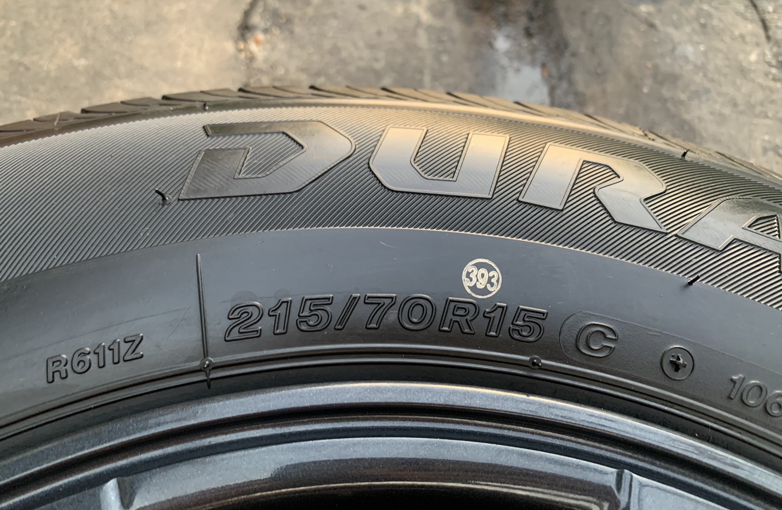 ล้อแม็ก Toyota Vigo Preruner ขอบ 15 สีเทากัน พร้อมยางใหม่ป้ายแดง 215-70-15 Bridgestone ปี 21 สวยกริ๊บๆ