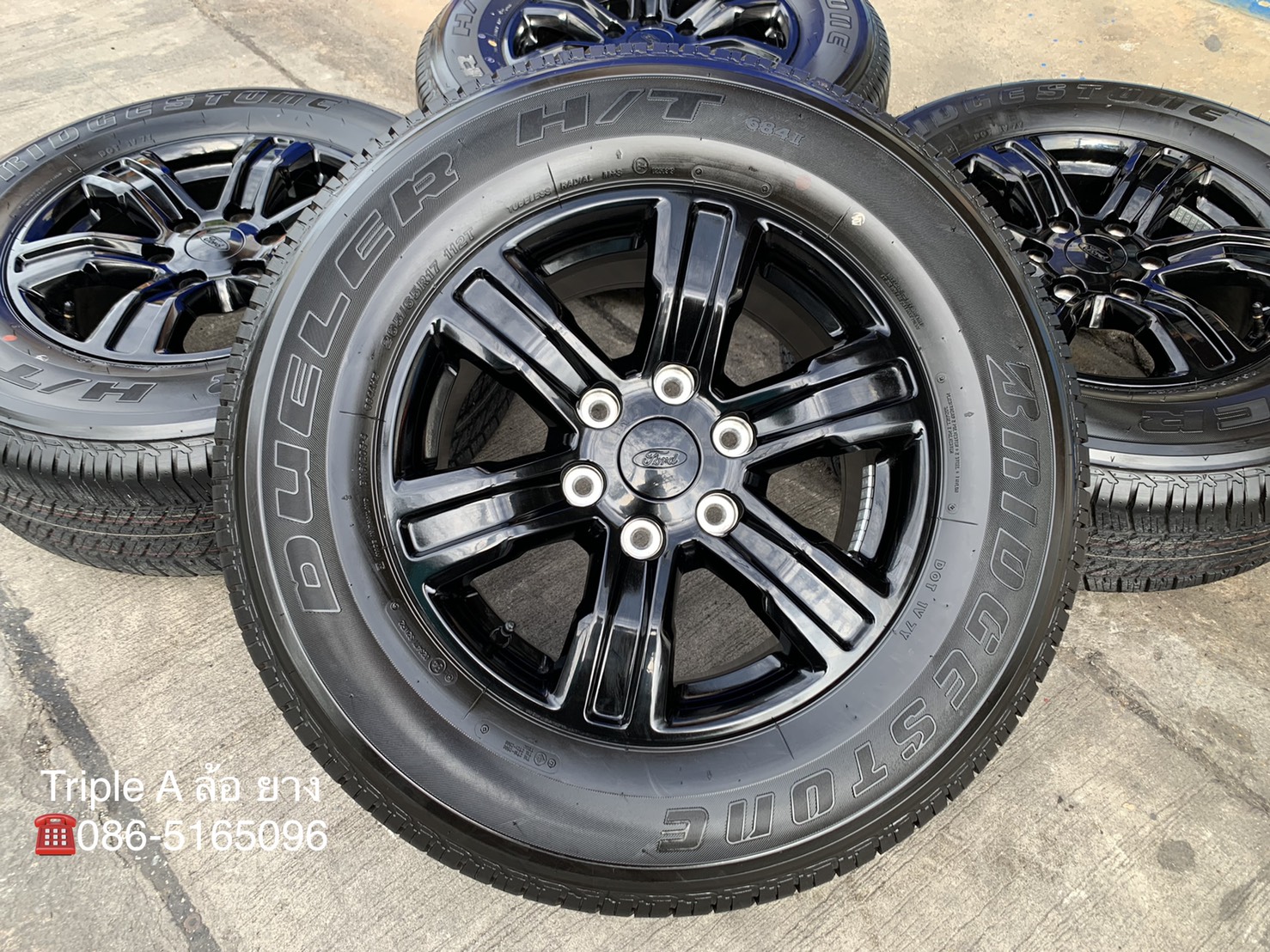 ล้อแม็กป้ายแดง Ford Ranger XLT ขอบ 17 สีดำแท้ พร้อมยางใหม่ป้ายแดง 265-65-17 Bridgestone ปี 21 ใหม่มากกริ๊บๆ ล้อแม็กป้ายแดง Ford Ranger XLT ขอบ 17 สีดำแท้ พร้อมยางใหม่ป้ายแดง 265-65-17 Bridgestone ปี 21 ใหม่มากกริ๊บๆ