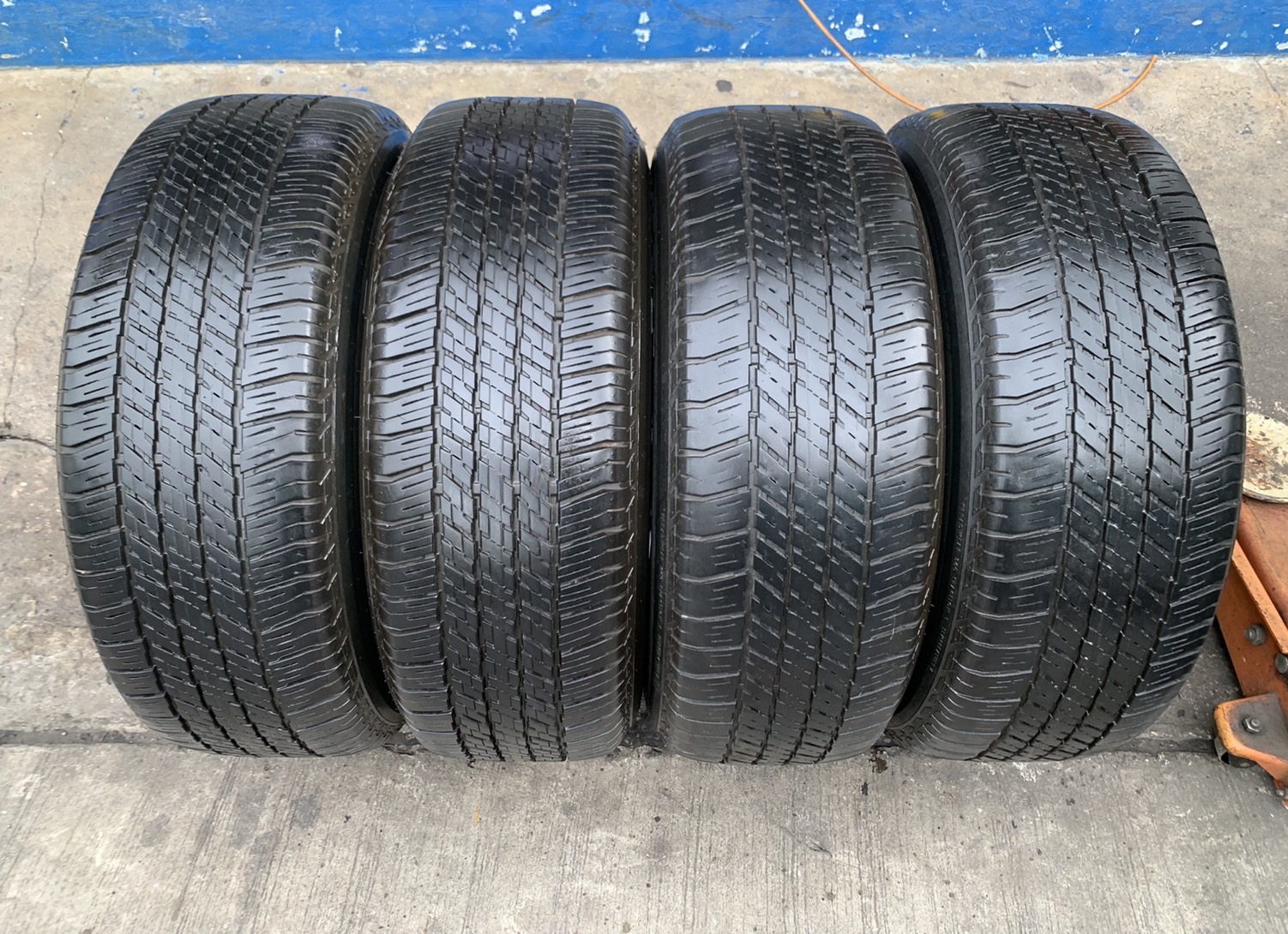 ล้อแม็ก Ford Ranger Wildtrak Limited ขอบ 18 แถมยาง 265-60-18 Bridgestone ปลายปี 15