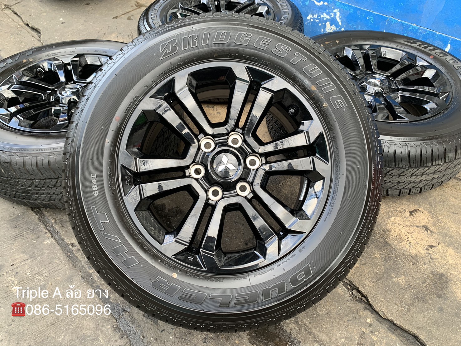 ล้อแม็กป้ายแดง Mitsu Triton Athlete รุ่นใหม่ล่าสุด ขอบ 18 สีดำแท้ พร้อมยางป้ายแดง 265-60-18 Bridgest