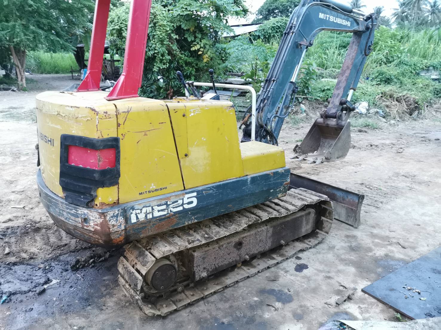 รถแบ๊คโฮ